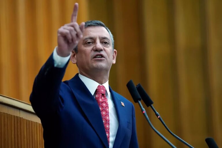 chp-lideri-ozgur-ozel-imamoglunun-diplomasiyla-ilgili-iptal-karari-yok-hukmundedir-idari-yargidan-donecegine-inaniyoruz-ysSm21Jq.jpg