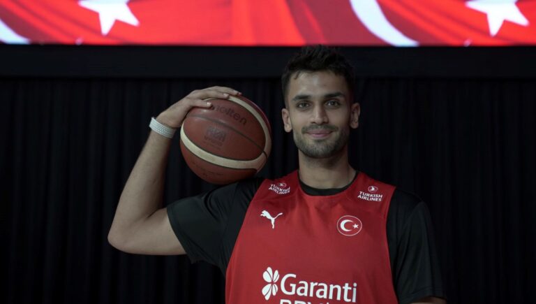 omer-faruk-yurtseven-madalya-realistik-bir-hedef-bdMdVyly.jpg