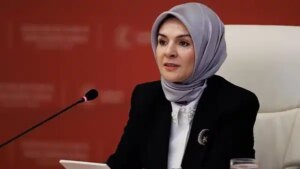 chpden bakan goktasa veri tepkisi kadinlar her gun oldurulurken siz neden susuyorsunuz 49zDWmvl.jpg