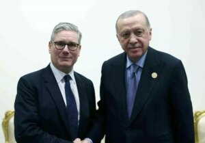 cumhurbaskani erdogan misirda ingiltere basbakani starmer ile gorustu 3IH4Bfma.jpg